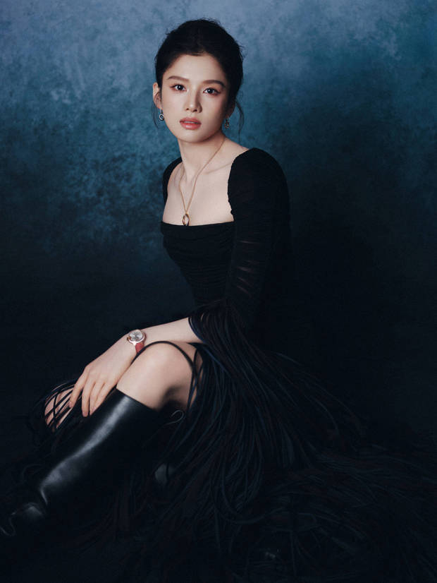 张婧仪美貌迷人,气质在线。