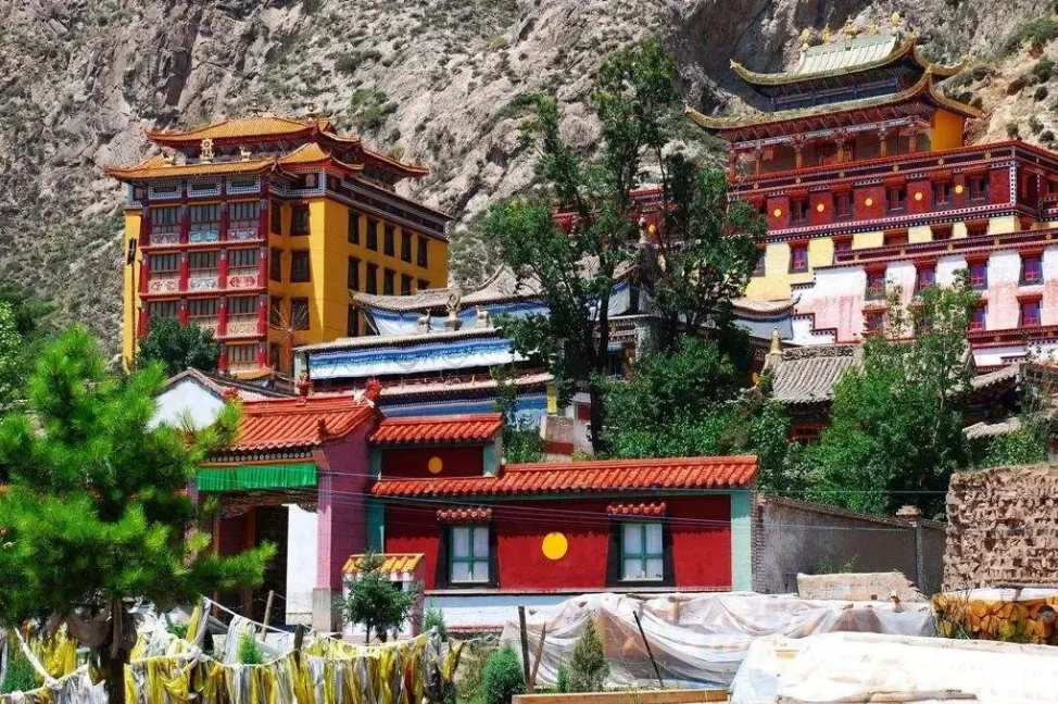 青藏之眼&middot;绿色天祝：尝藏乡美食　游天堂胜境