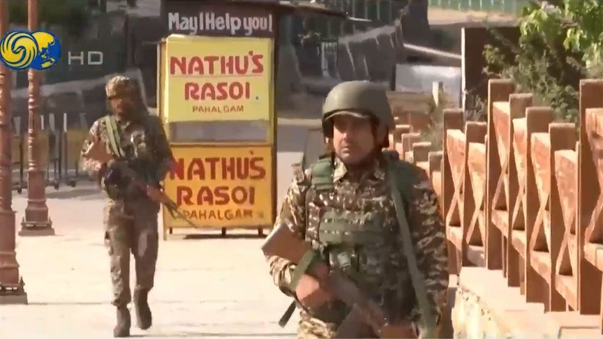 印巴连续第四晚交火，巴防长警告：印度攻击或引发全面战争