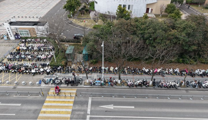 宁波首例，高校单车“爆仓”何解？ 镇海庄市构建共享单车管理“帕累托最优”