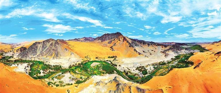 阿克塞县多坝沟胡杨峡景区