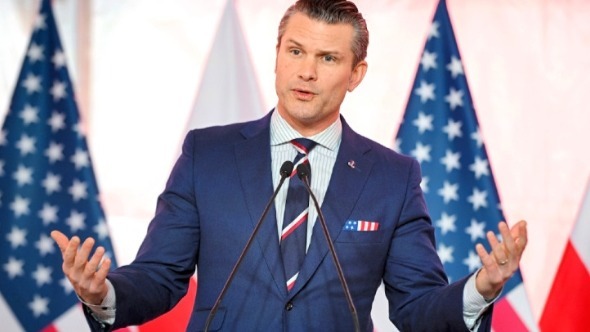 美国民主党：应该下台的不是替罪羊华尔兹，而是防长