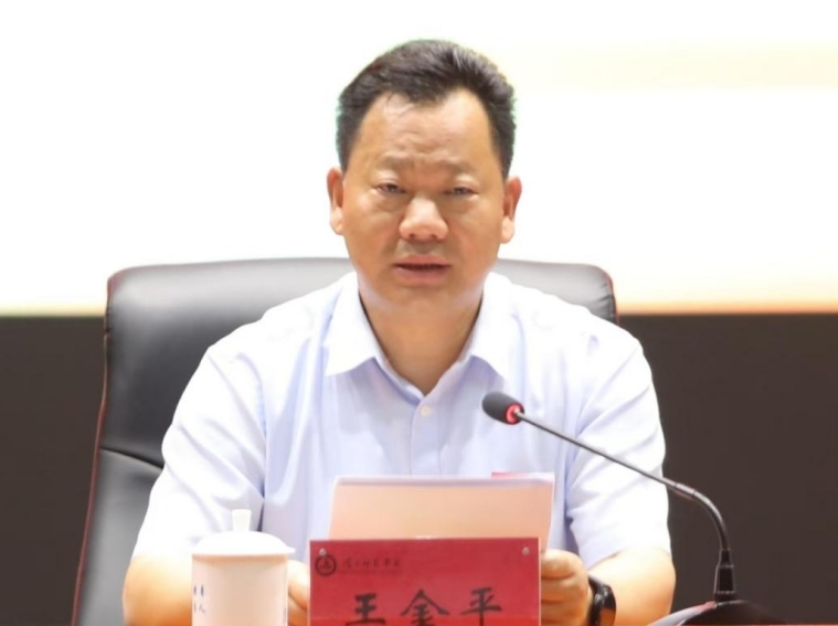 南昌師范學(xué)院舉行“五四”青年節(jié)表彰暨青春宣講會(huì)