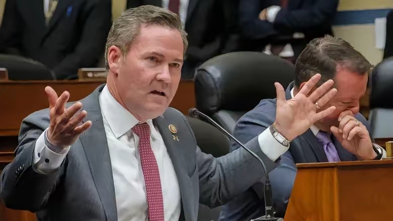 群聊门主角美国安顾问被贬职！国务卿鲁比奥一人身兼四职