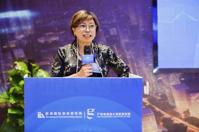 Rebecca Fatima STA MARIA作主旨演讲