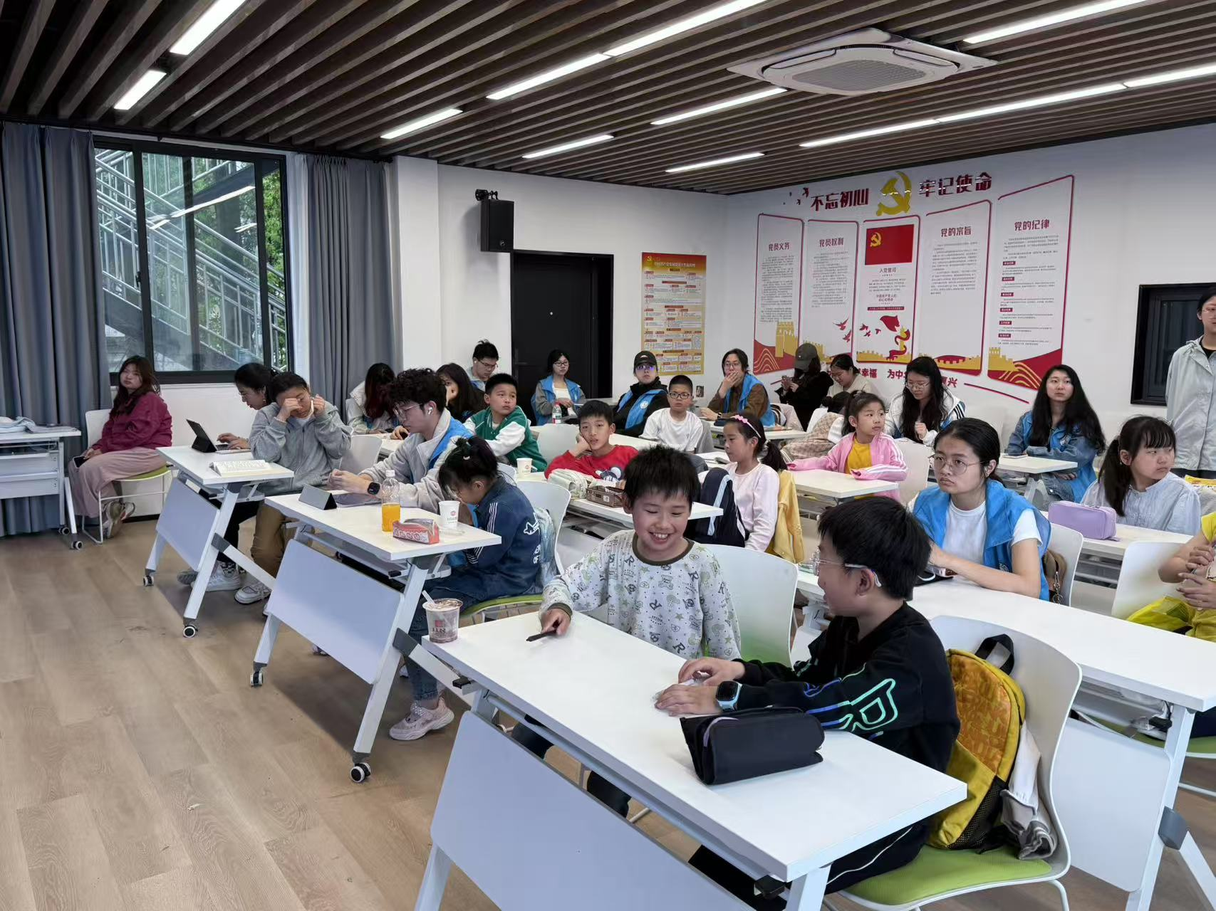 江北文竹社区举办垃圾分类培训讲座 助力学生环保意识提升