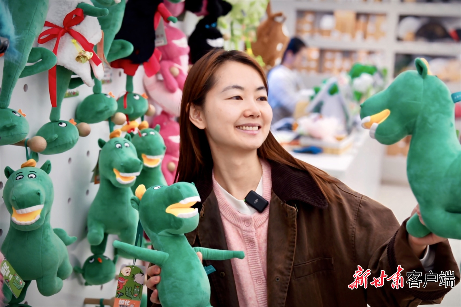 吴小宇向记者介绍“绿马”背后的故事