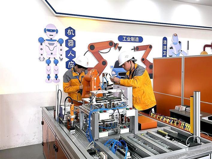 蔡甸职教中心工业机器人专业