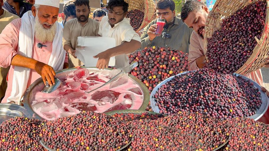 50度高温袭击巴铁，穷人用不起空调，只能喝100一杯祖传饮料，过瘾