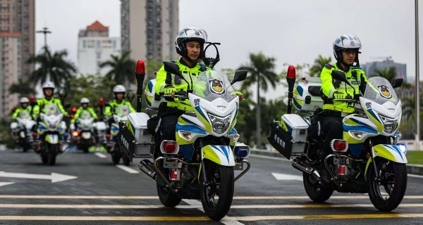 快速反应+应急处突+便民服务 珠海平安铁骑队正式启航