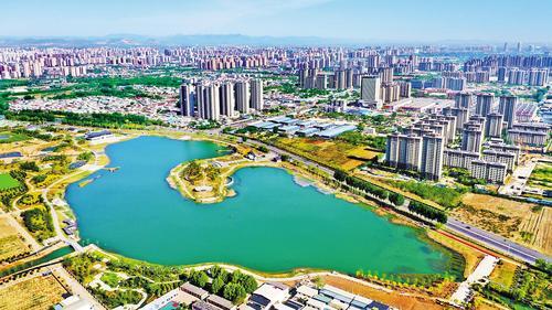 4月28日无人机拍摄的邢台百泉鸳水公园。本报记者 赵永辉摄