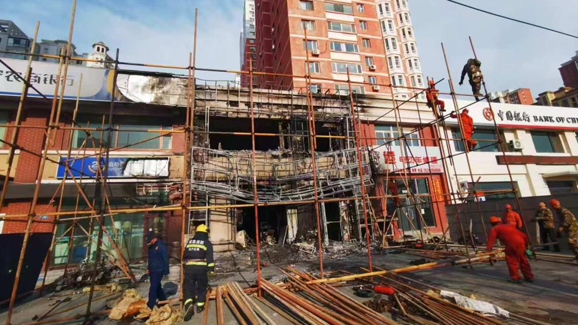 辽宁辽阳市一饭店发生火灾致22死 饭店经营者已被控制