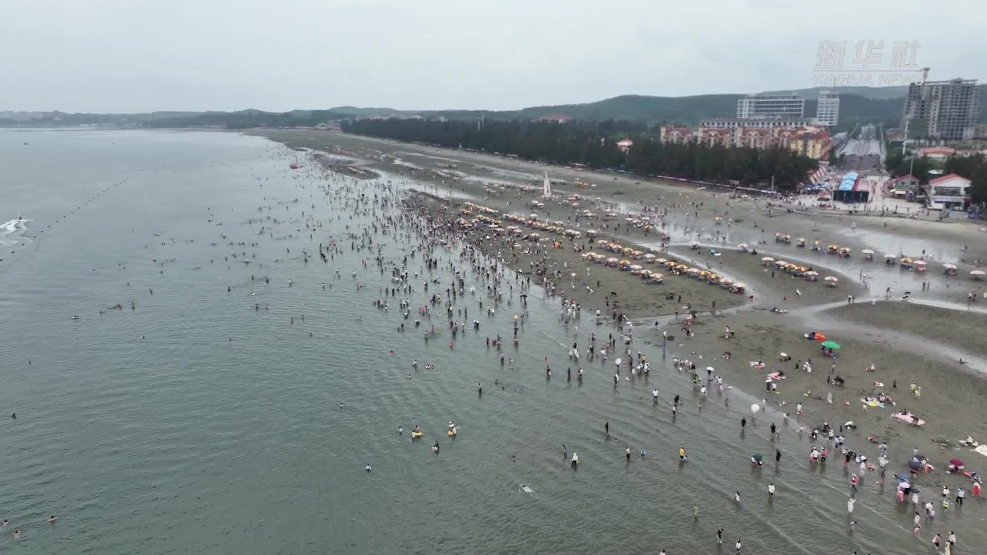 广西防城港：滨海游释放假日经济活力