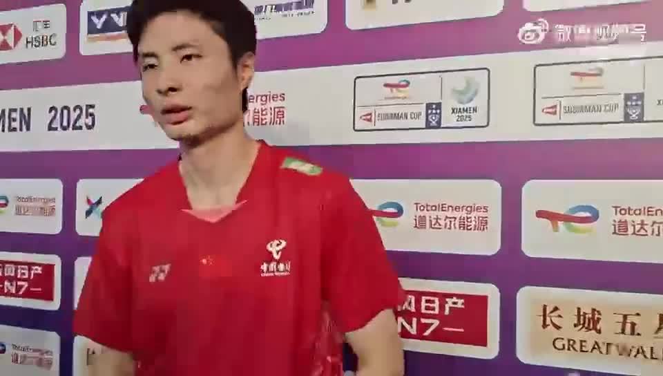 苏杯：石宇奇战胜奈良冈功大，国羽2-0领先日本队