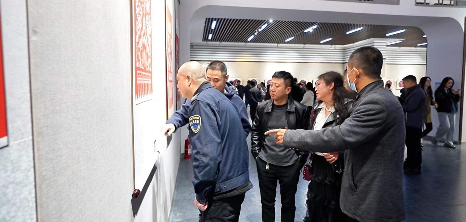 绥化市文联“国风新潮·文化传承”剪纸作品展巡回展出，深化文化惠民实践
