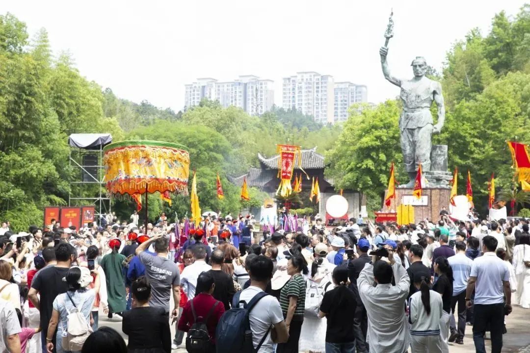 江西开启“人山人海”模式!南昌多个景区、场馆门票已约满