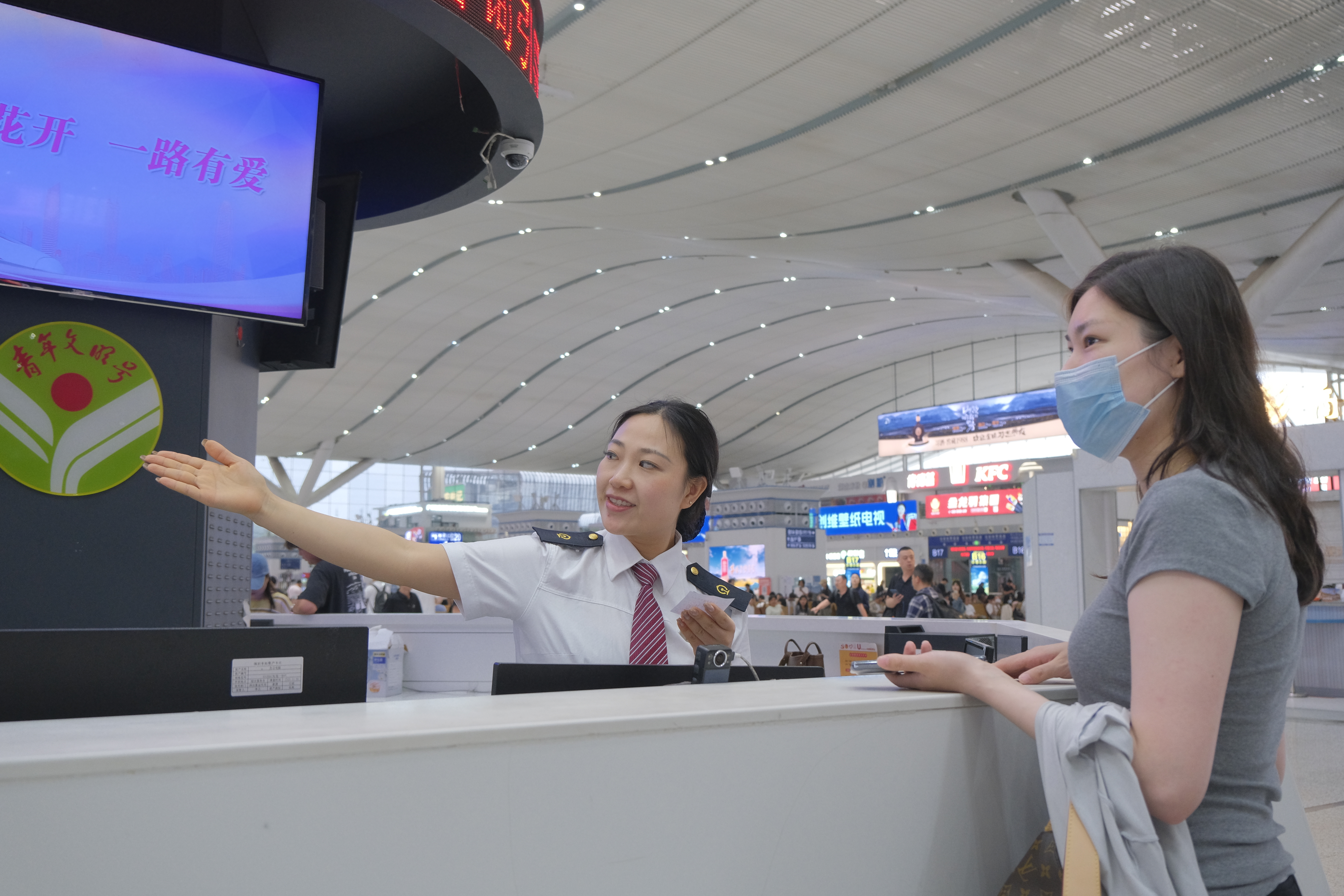 超40万人次，深圳铁路预计  今天迎“五一”假期客流高峰