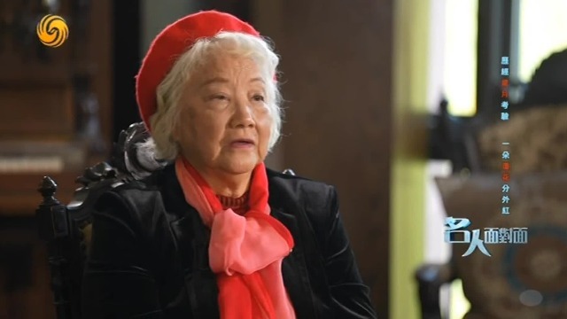 新中国首位“影后”祝希娟，“踩”完周总理，又“踩”陈毅元帅