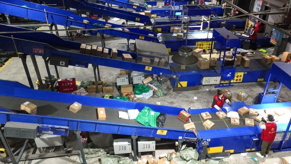 美国结束对中国小额包裹进口免税政策