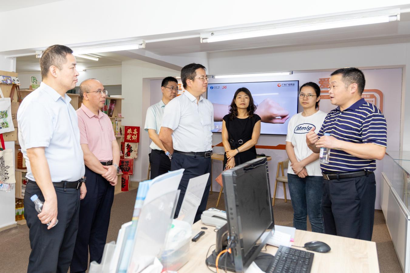 公益“朋友圈”共绘助老“同心圆” 广电192公益联盟成立
