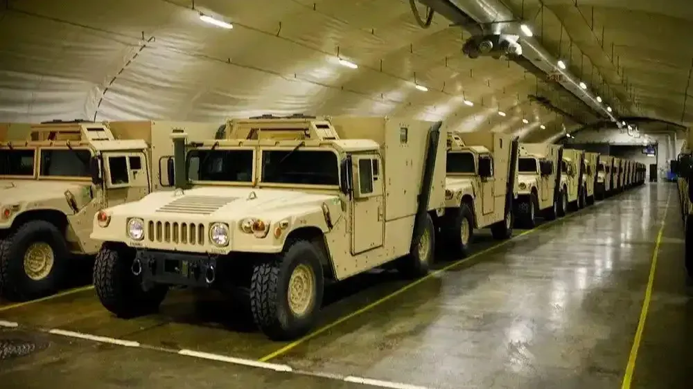 美军在菲建全球最大战备武器库，美菲演习时，解放军山东舰亮剑南海