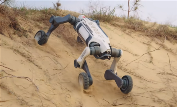 云深处山猫M20中型轮足机器人发布:能爬能滚