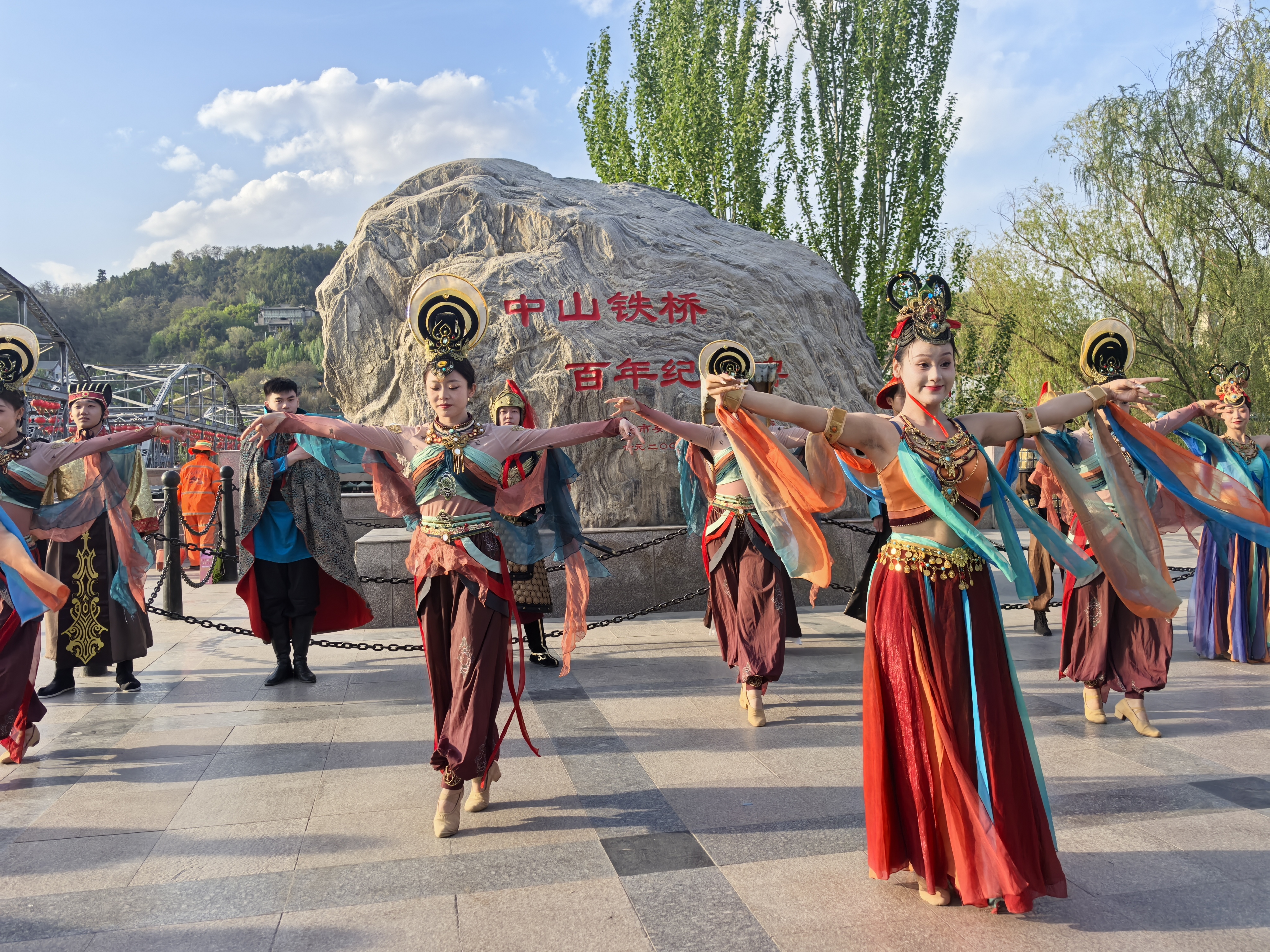 “穿越千年 梦幻金城”兰州沉浸式历史实景(40501911)-20250430115259.jpg