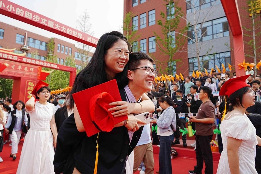 承恩砺志，冠礼明心｜河间英华学校第三届成人礼圆满礼成