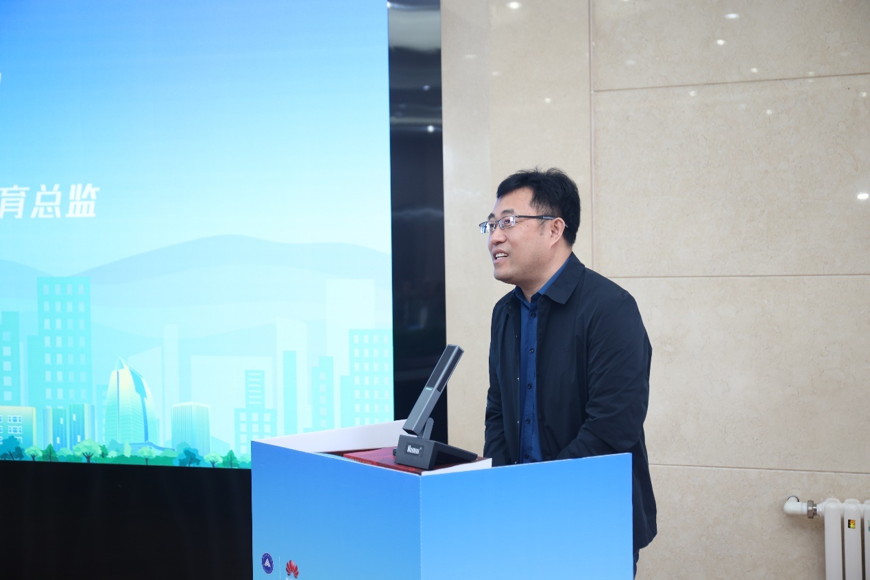 华为政企光接入产品教育总监张成国
