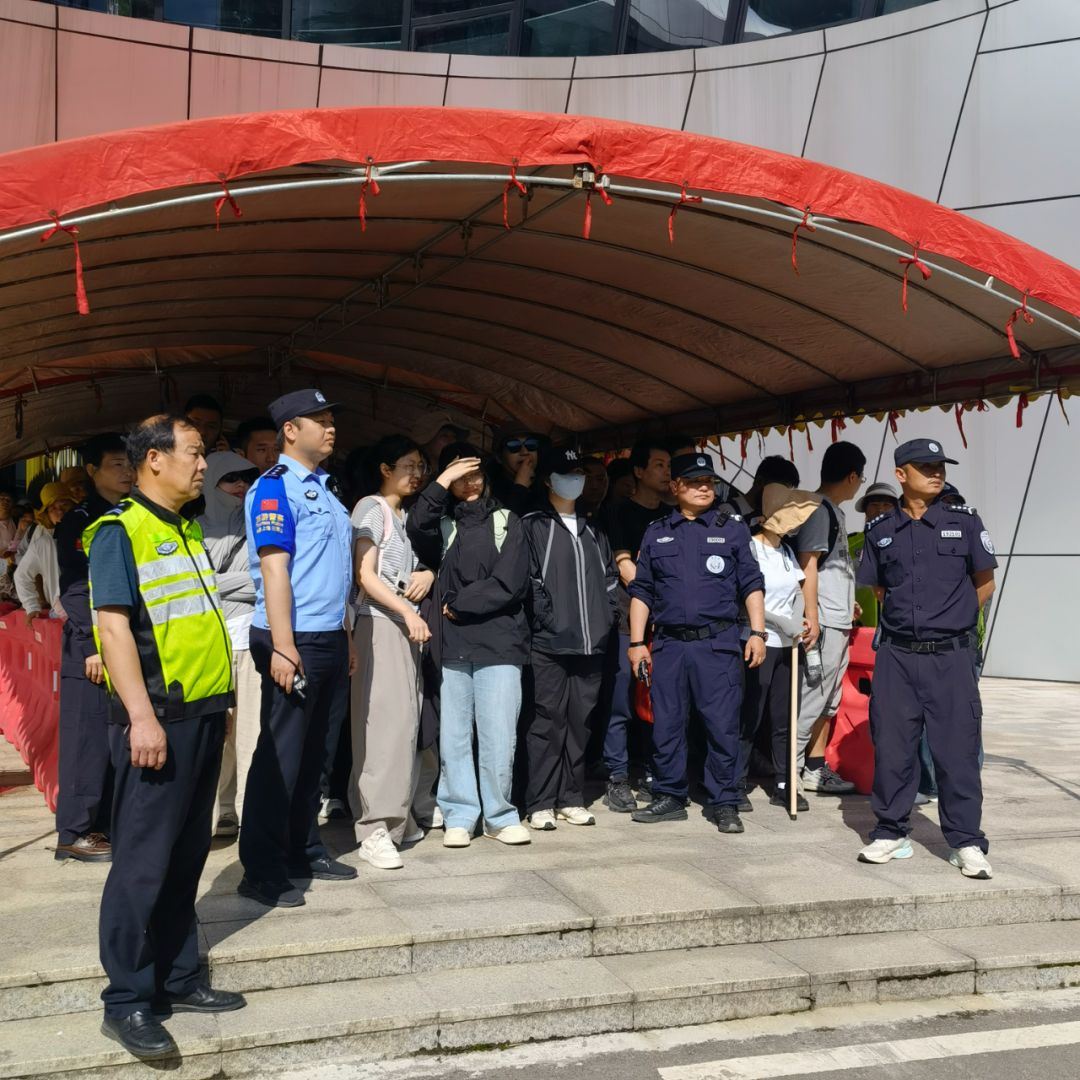 清晨，枫林停车场已有序进入转运模式