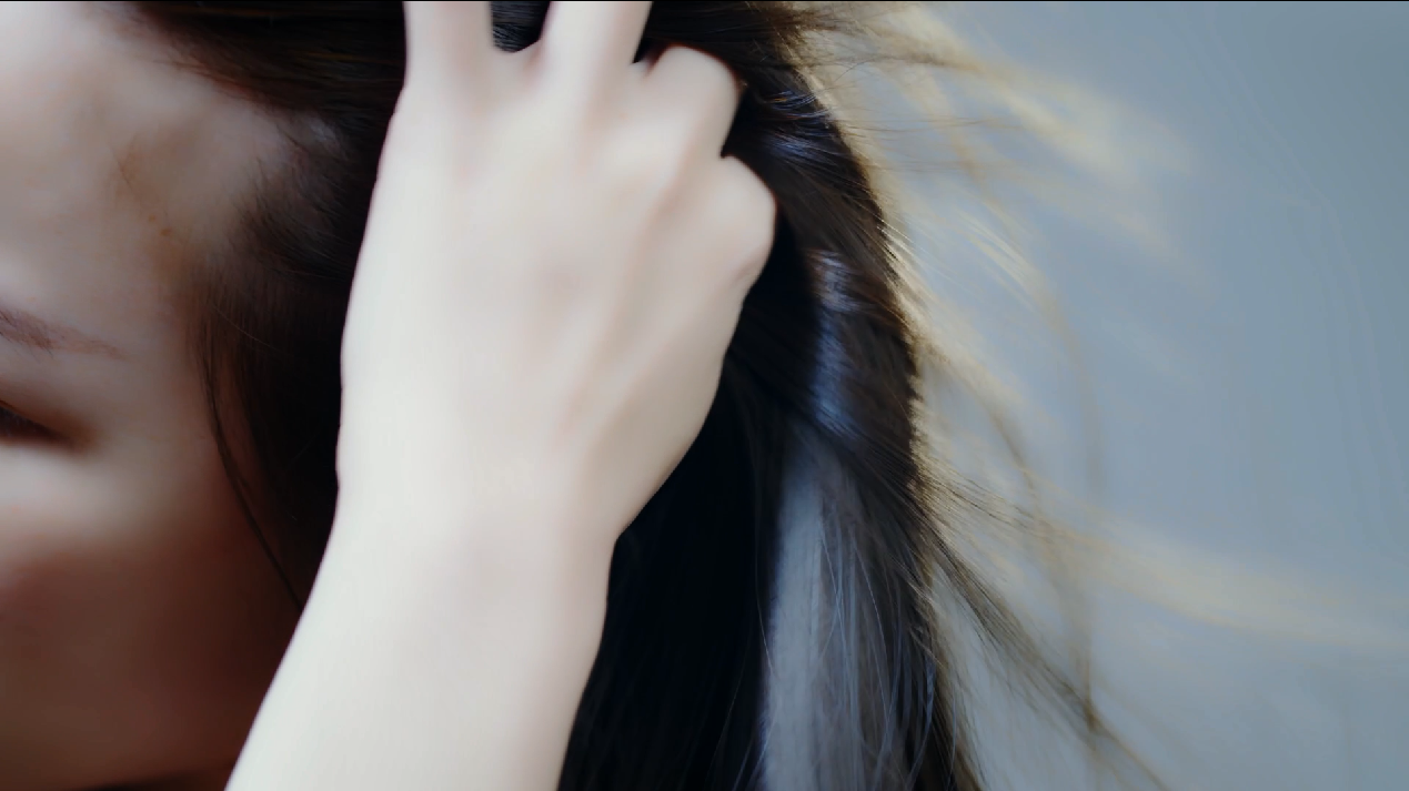 卡萨帝水晶胆热水器 · 桃花水:28天养出blingbling水润桃花肌