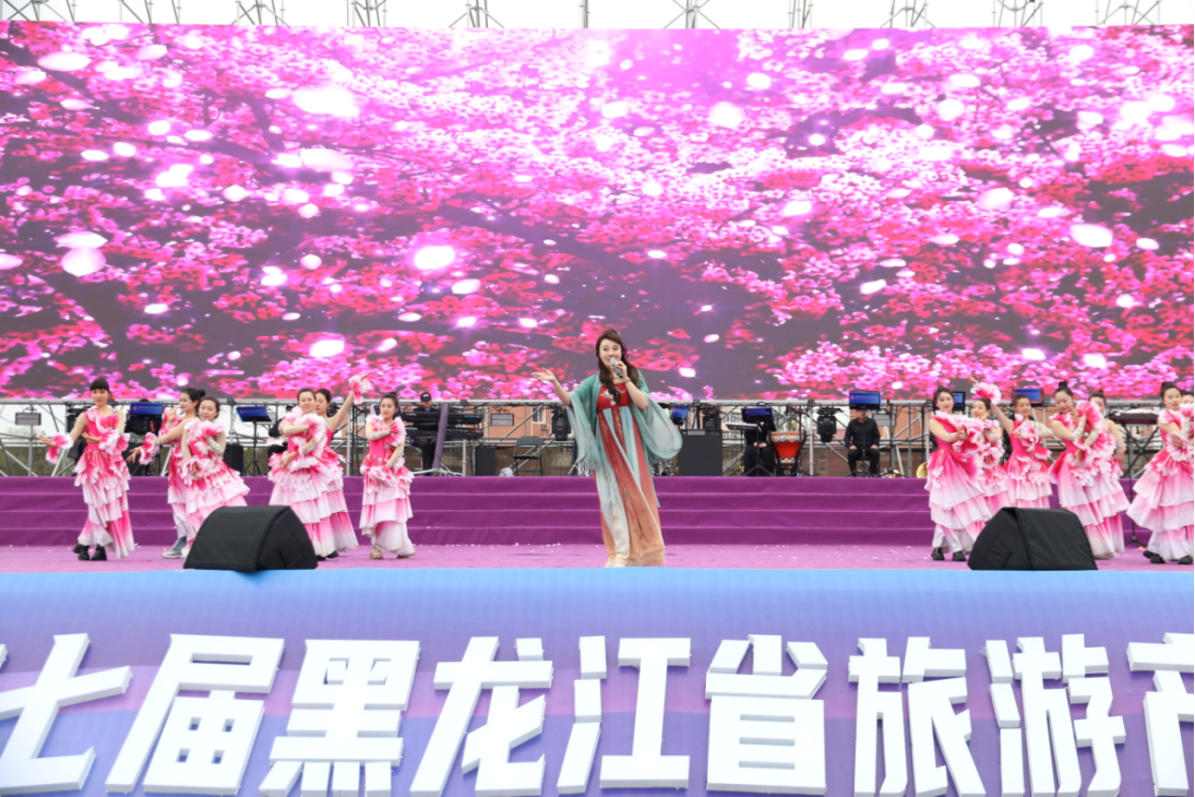 打造三江文化名城  松花江畔奏响春之韵