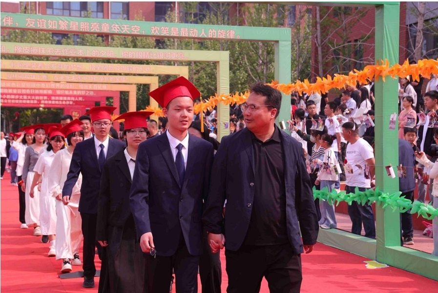承恩砺志，冠礼明心｜河间英华学校第三届成人礼圆满礼成