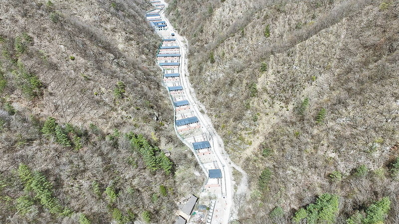 龙潭村林麝养殖繁育基地