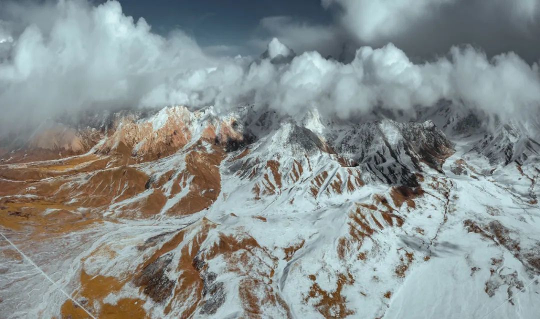 阿尼玛卿雪山