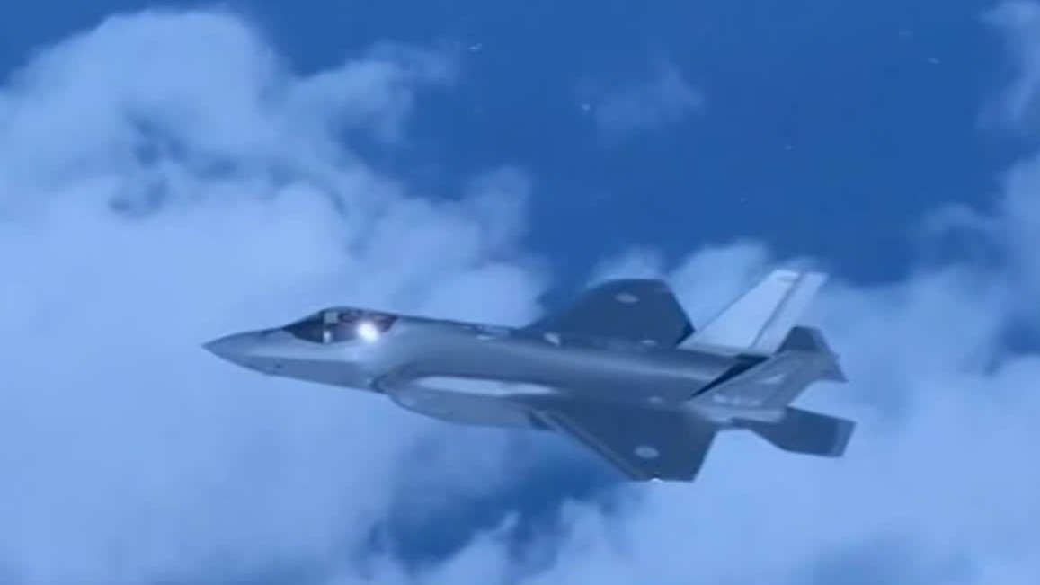 日本航空自卫队F-35A战机进驻小松基地，加强海岸防空