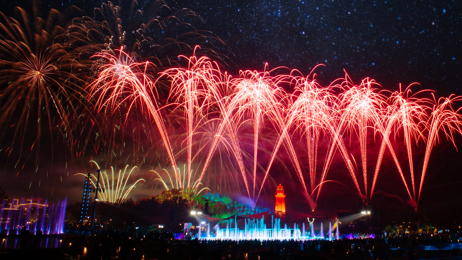 当烟花遇见沉浸式戏剧 秦皇岛北戴河新区夜游经济再添新引擎