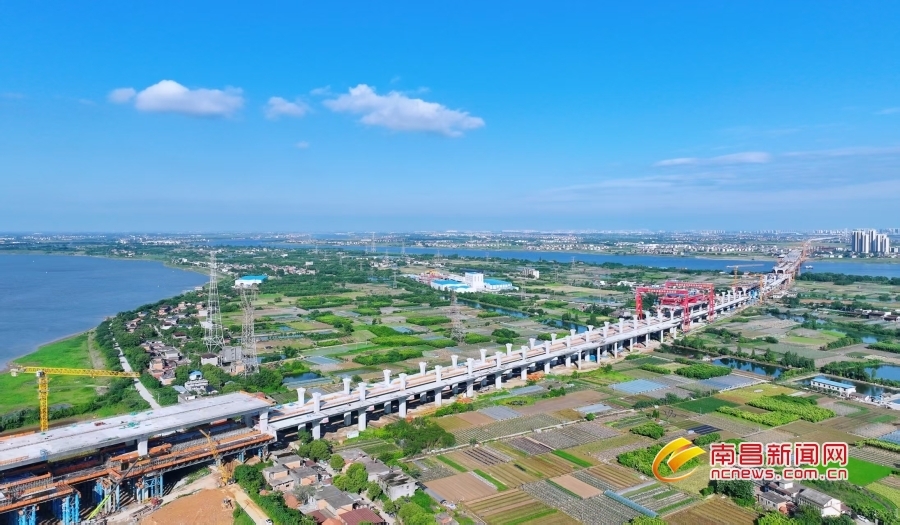 奋进的夏天！南昌市隆兴大桥跨赣江西支主桥施工忙