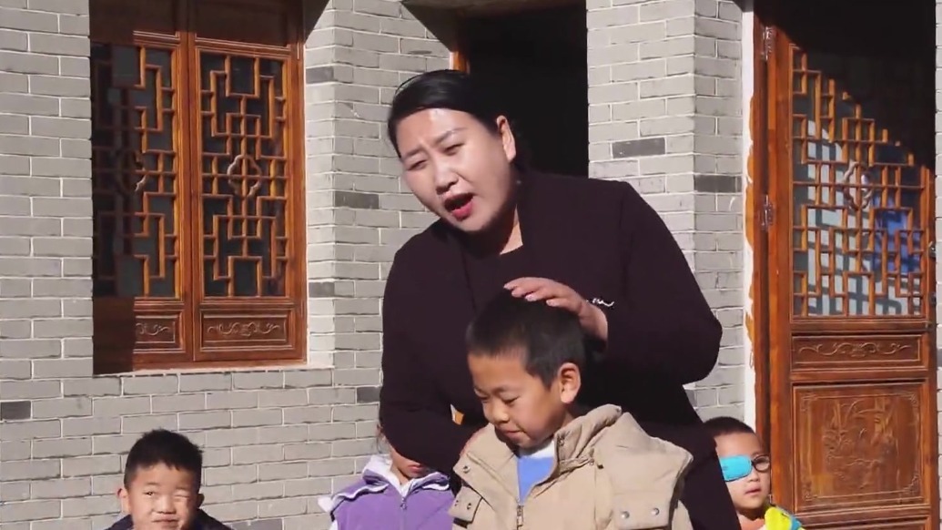 【视频】张小燕：用心呵护儿童　用爱关怀老人