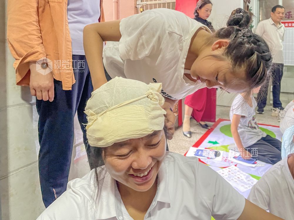 伤口处理与包扎。