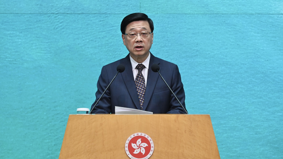 “五一”期间约110万旅客访港 香港特首形容“丁财两旺”