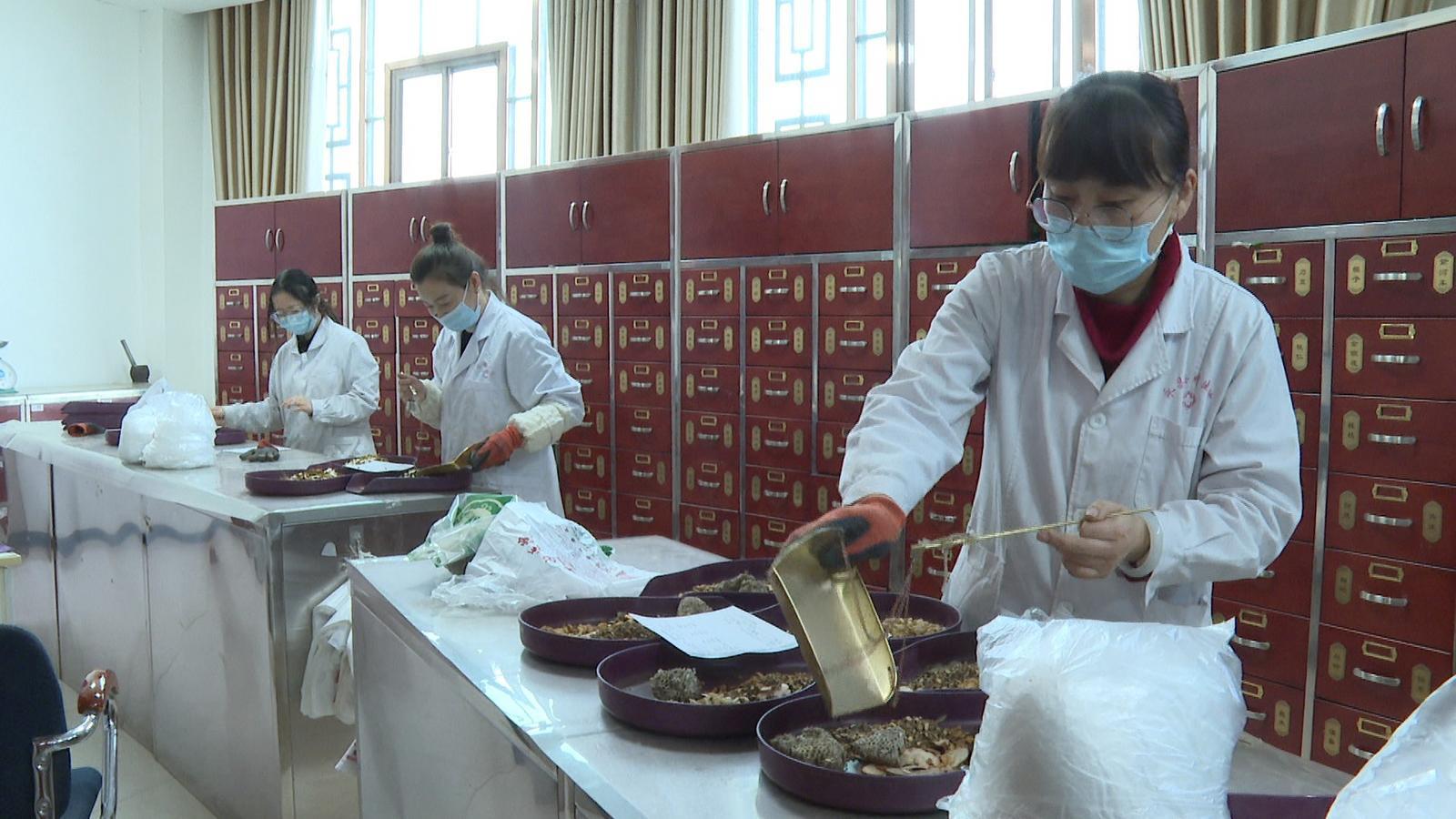 把脉问诊守护初心　看永昌老中医如何玩转传帮带新姿势