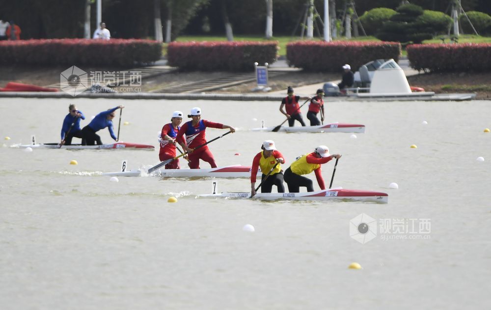 5月9日，江西南昌高新區(qū)的南昌瑤湖國(guó)際水上運(yùn)動(dòng)中心，2025年亞洲皮劃艇靜水錦標(biāo)賽進(jìn)入第二個(gè)比賽日。