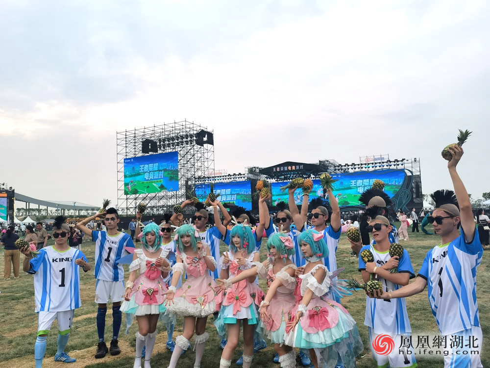 决战峡谷巅峰、听音乐赏非遗 2025王者荣耀电竞派对音乐节在孝感燃爆