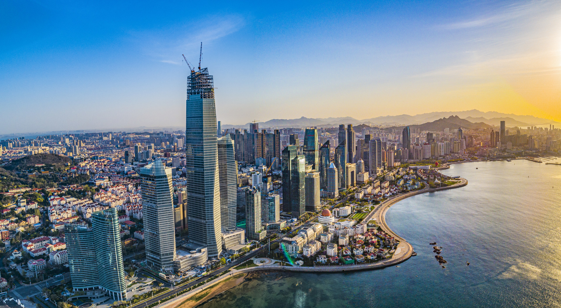 青岛上榜《中国营商环境发展报告(2025)》