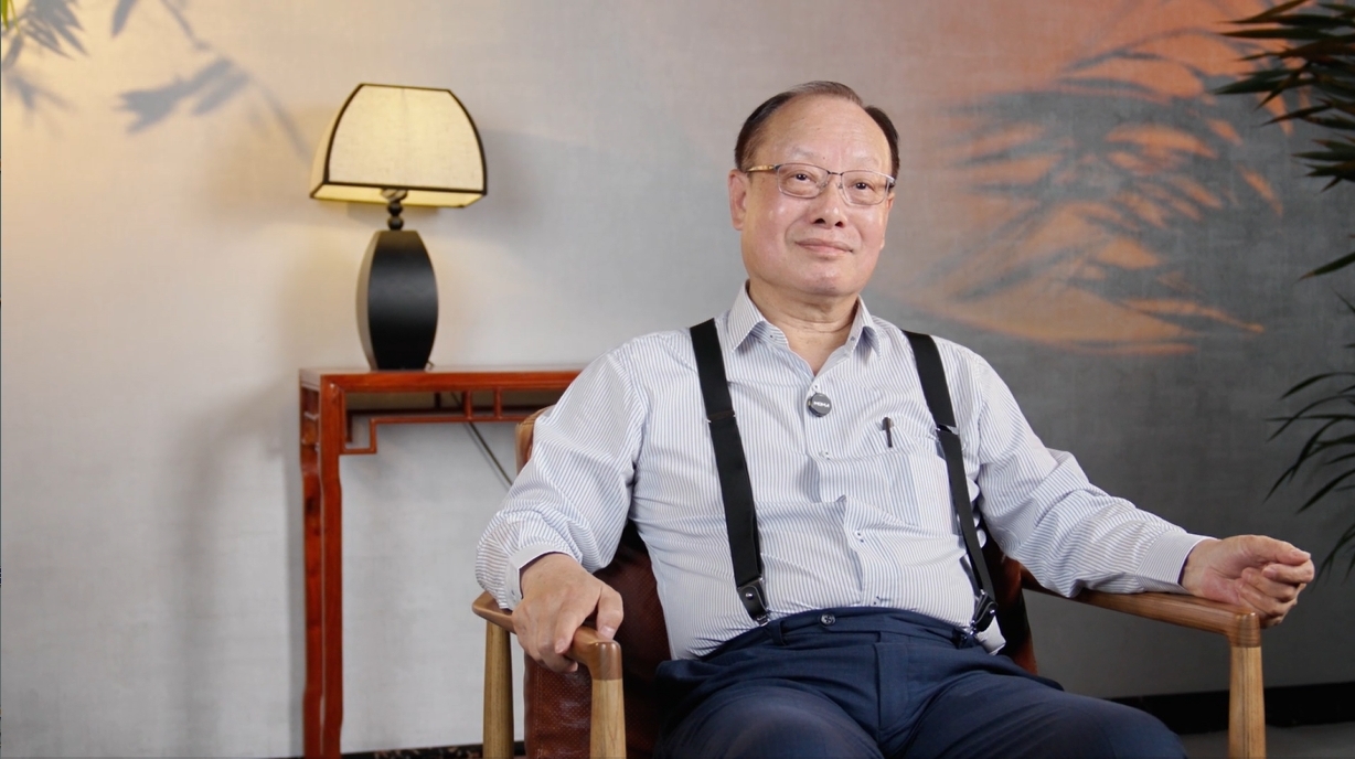 图：顺德区华侨粤菜文化促进会荣誉会长、香港顺德联谊总会副主席蔡彪