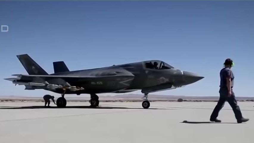 洛克希德·马丁集团推F-35、F-22升级版 性能直逼六代机？