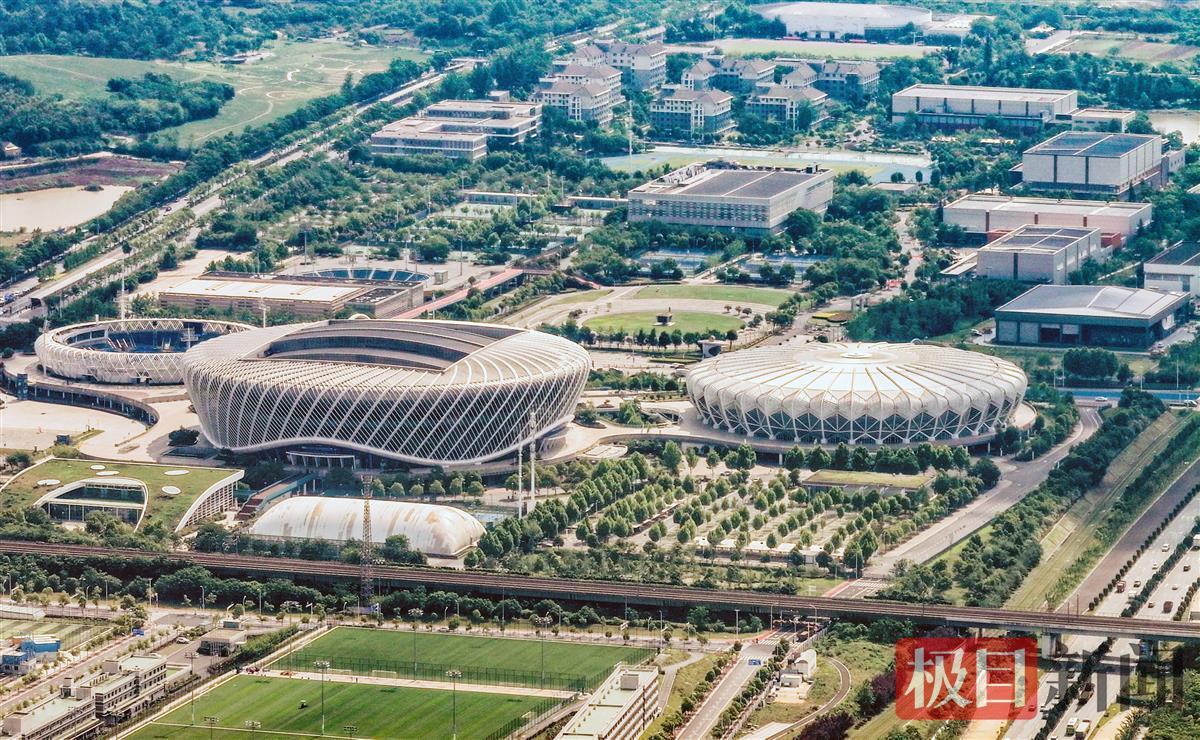 能见度高（光谷奥林匹克体育公园）