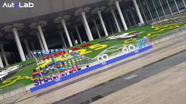 2025年，车上没有1000TOPS的算力都不能上桌吃饭了？