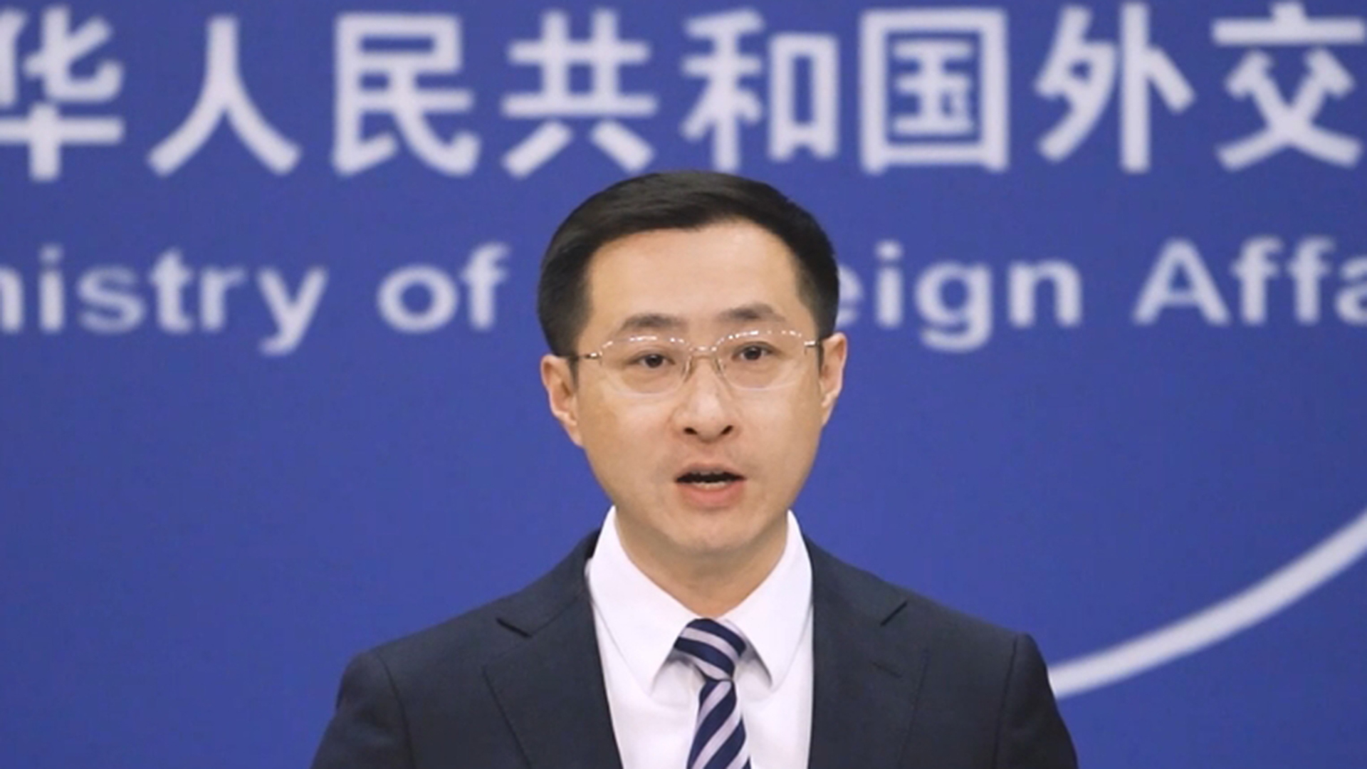 罗伯特·普雷沃斯特当选新一任天主教罗马教皇，中方：祝贺